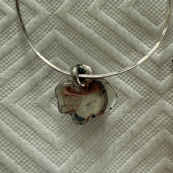 Elegant Rose Pendant Necklace Sterling Silver 925  New! $150 Beautiful detail! - Picture 3 of 5
